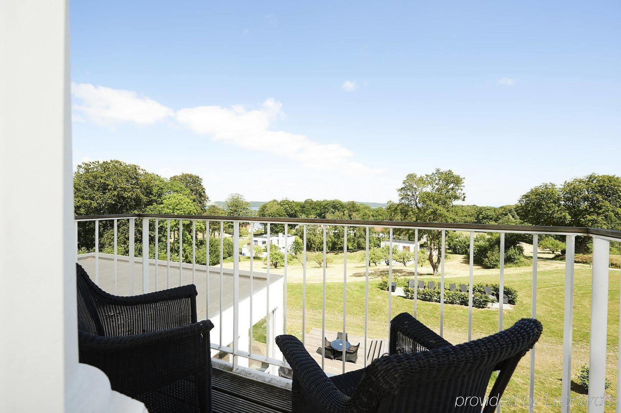 Hotel Comwell Kellers Park Brejning Esterno foto