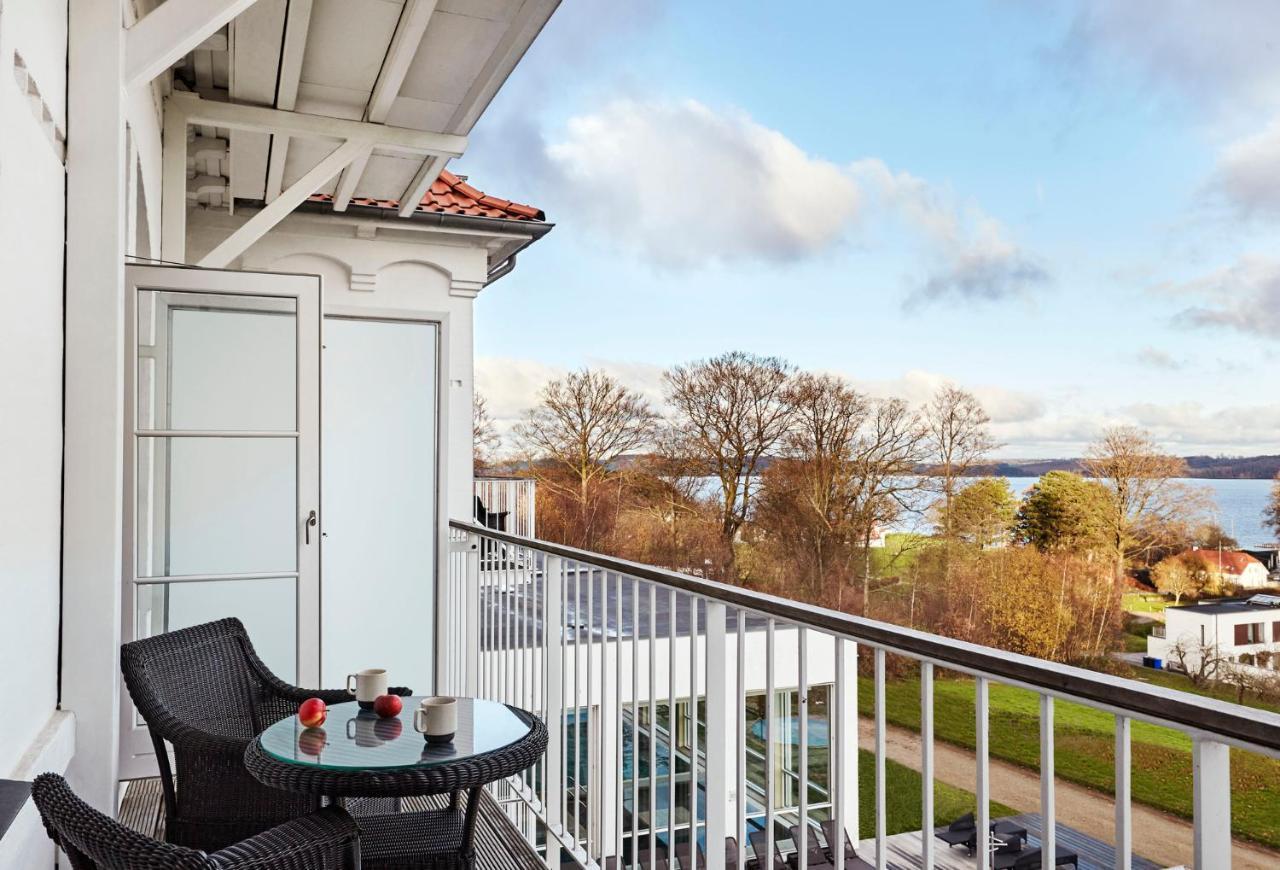 Hotel Comwell Kellers Park Brejning Esterno foto